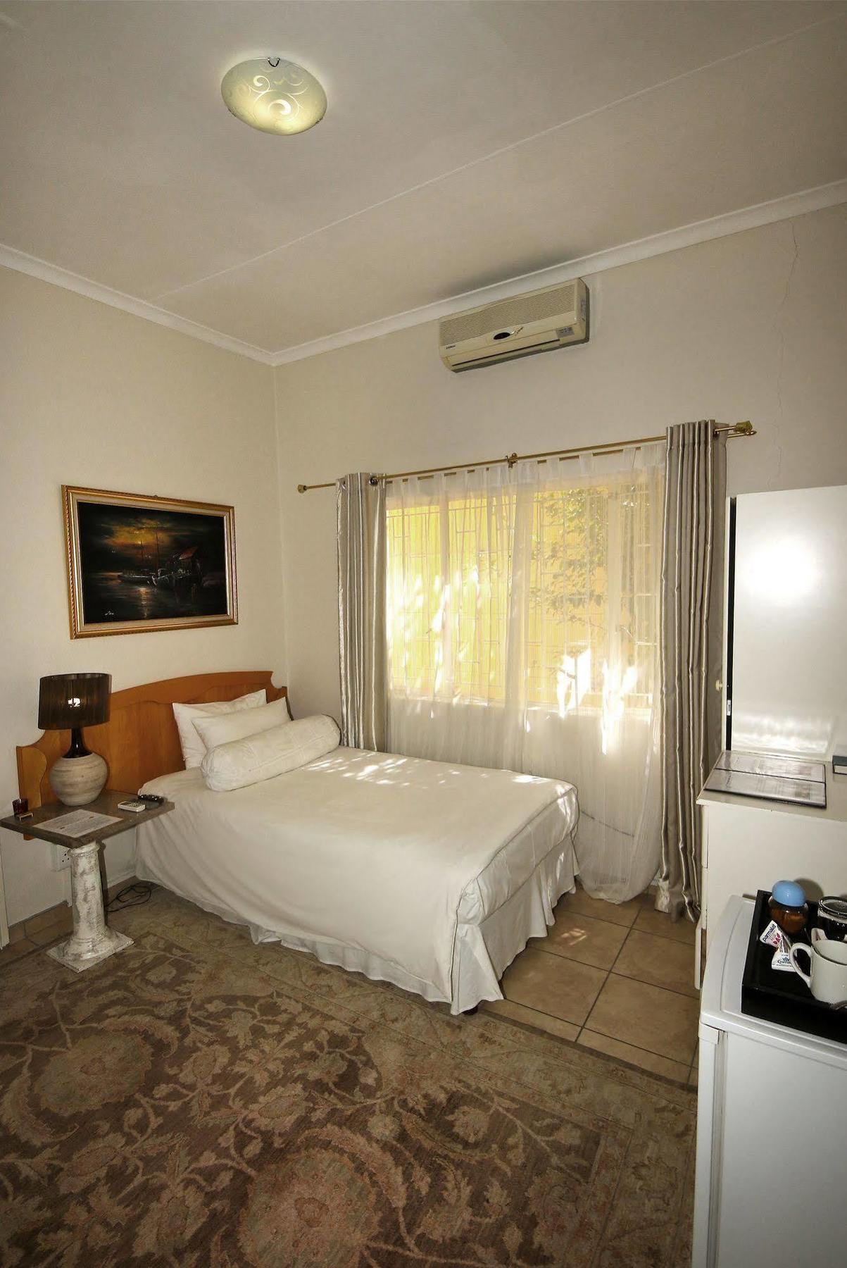 Jordani B&B Windhoek Bagian luar foto