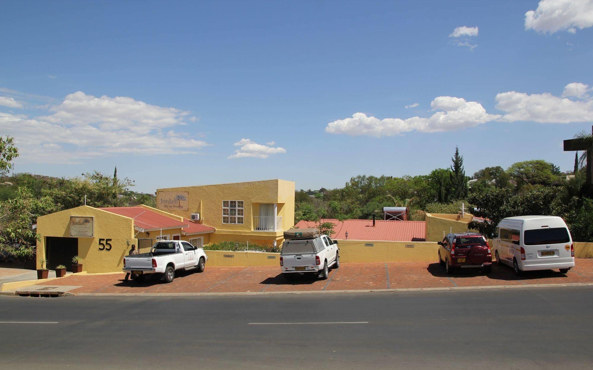 Jordani B&B Windhoek Bagian luar foto